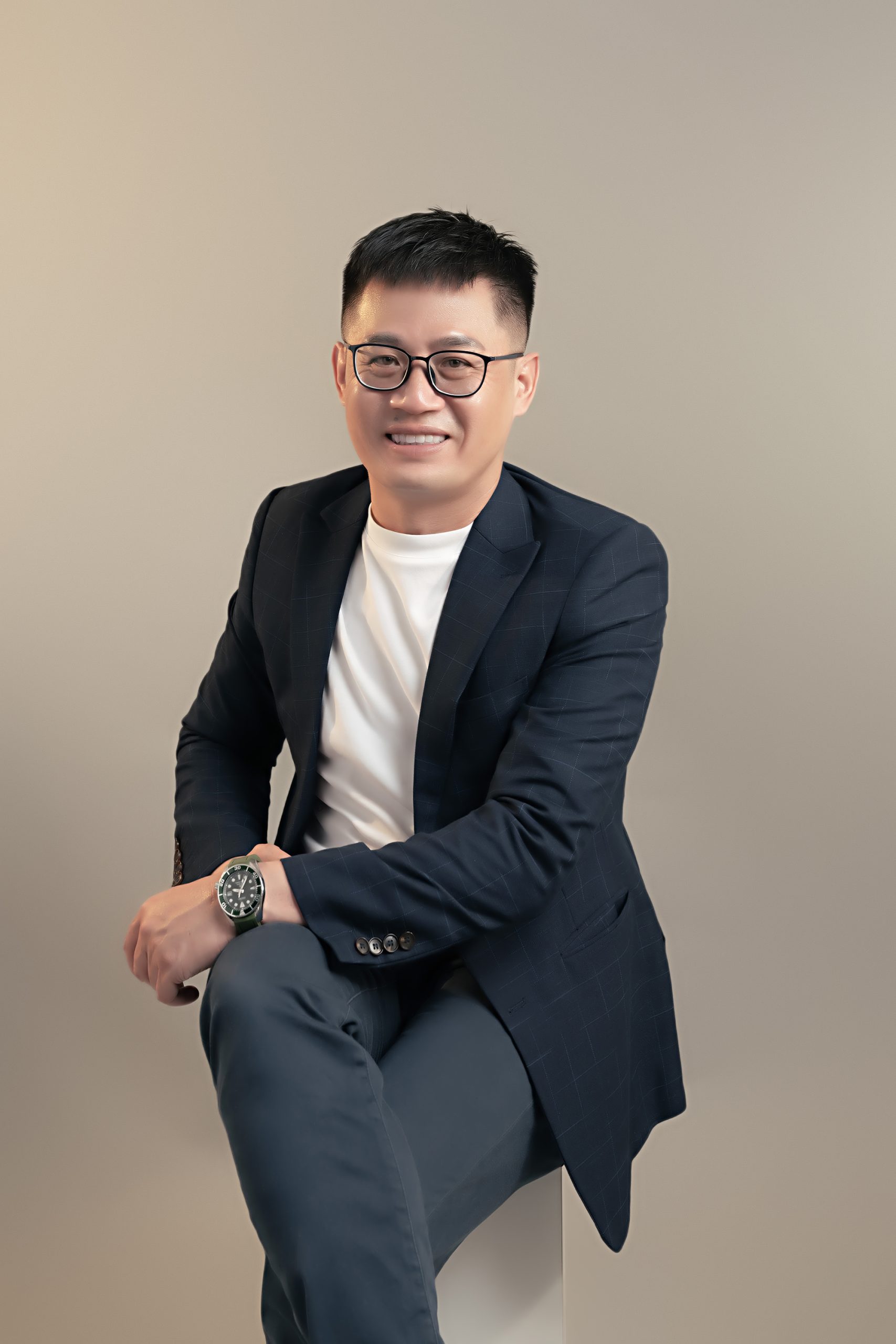 周弘濱